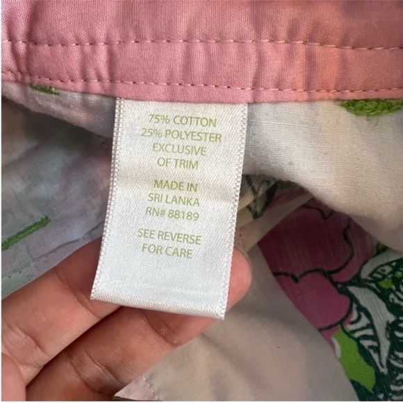 Lilly Pulitzer bloomin cocoonin Callahan butterfly insect floral shorts - Picture 4 of 5